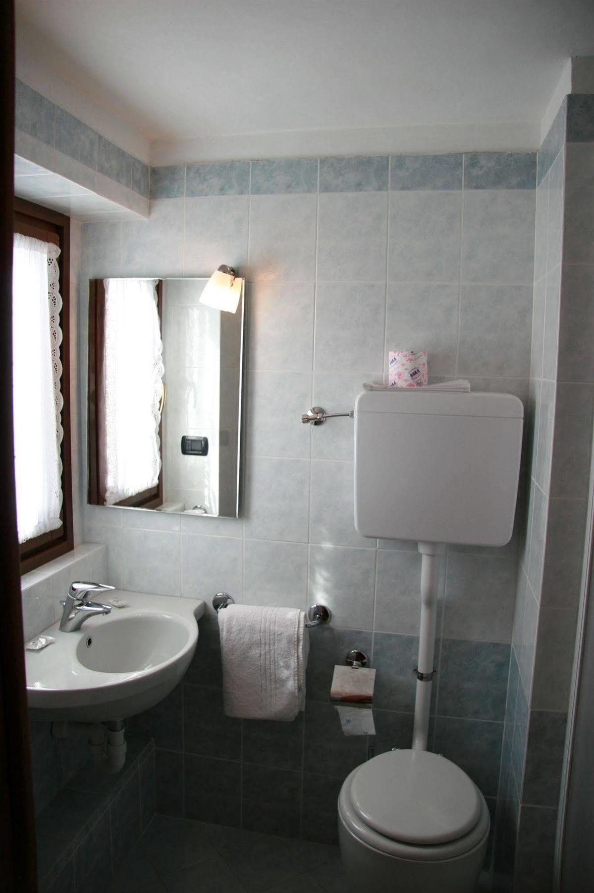 Albergo Villa Anna Maria Champoluc Exterior photo