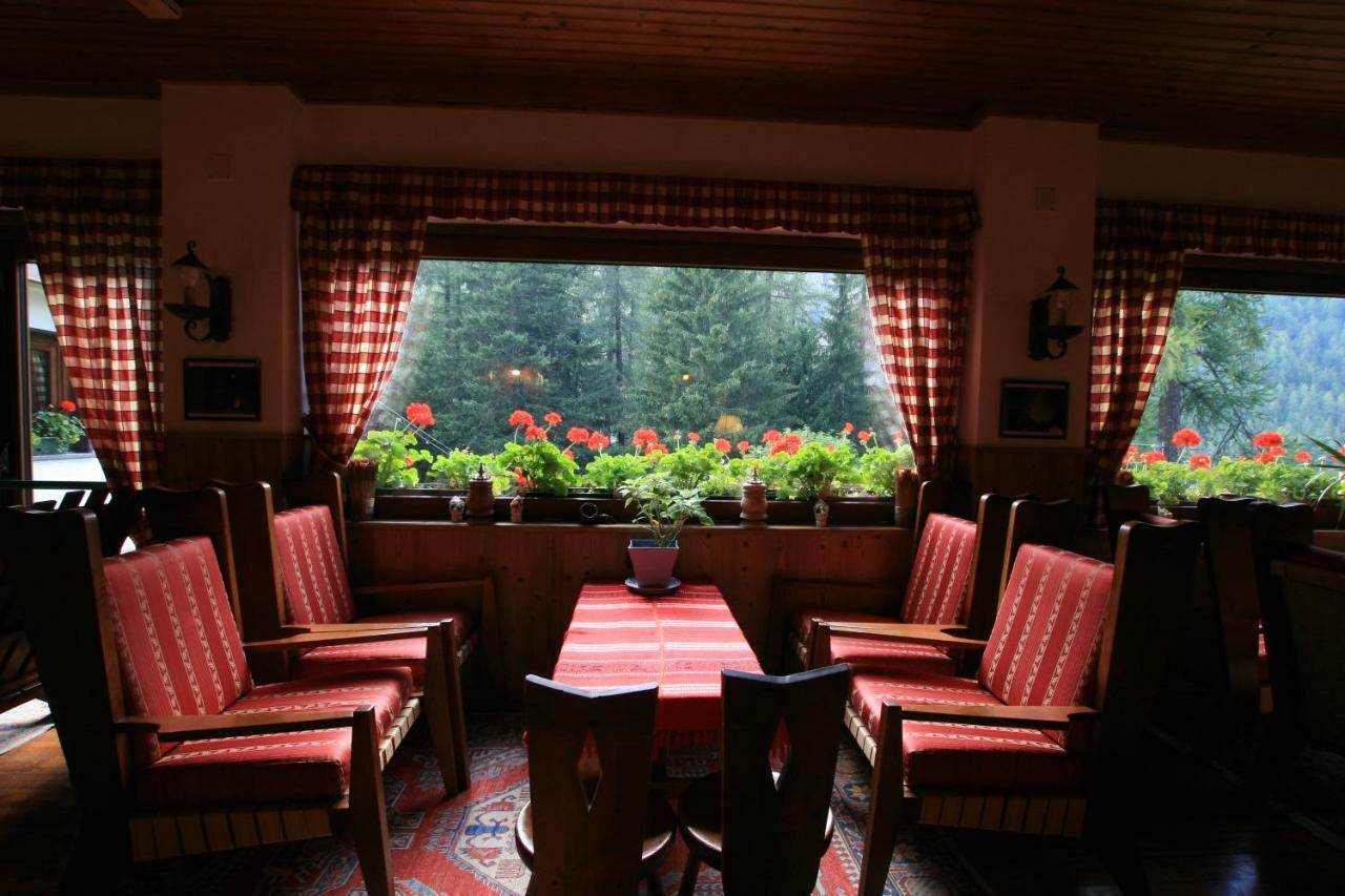 Albergo Villa Anna Maria Champoluc Exterior photo